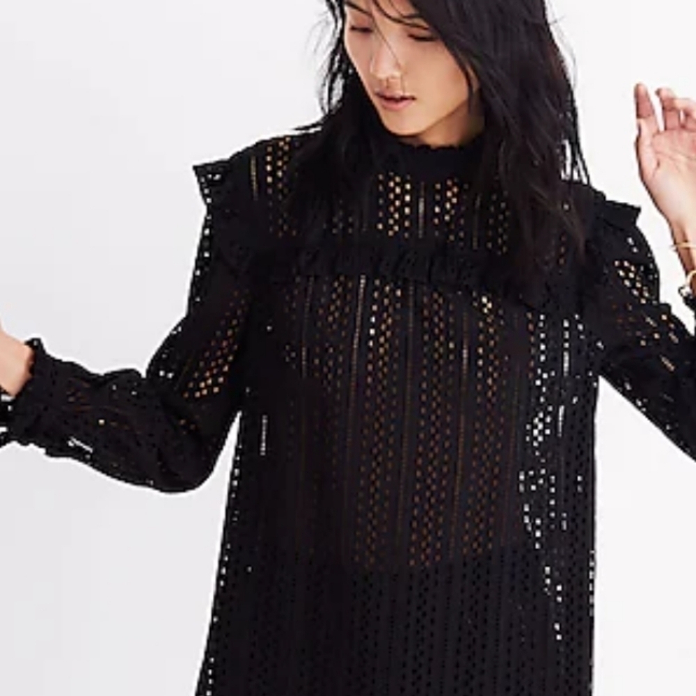 Madewell eyelet peasant ruffle top in black 100% Cotton Size XXS